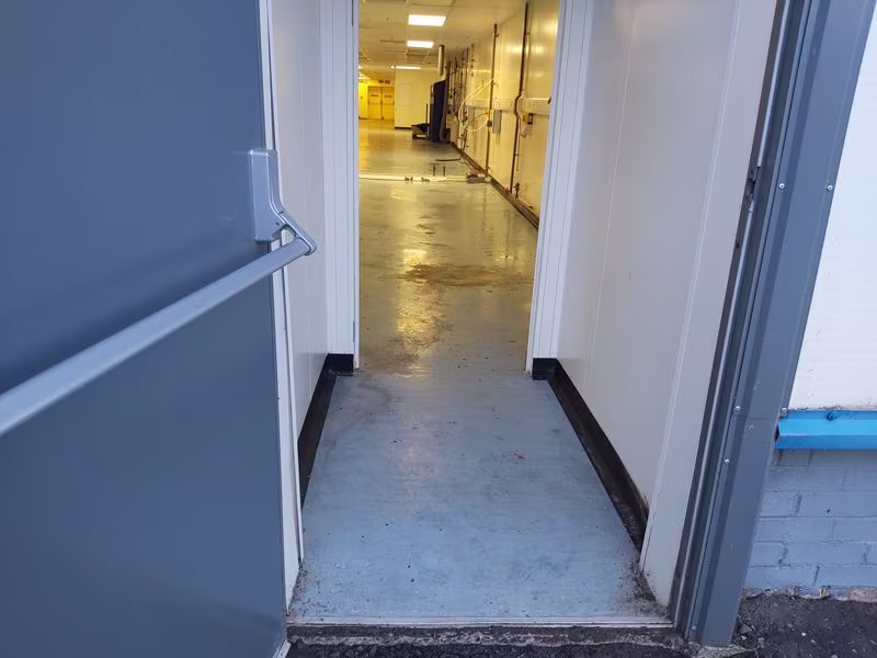 Large Commercial Unit to Let, Excellent Location