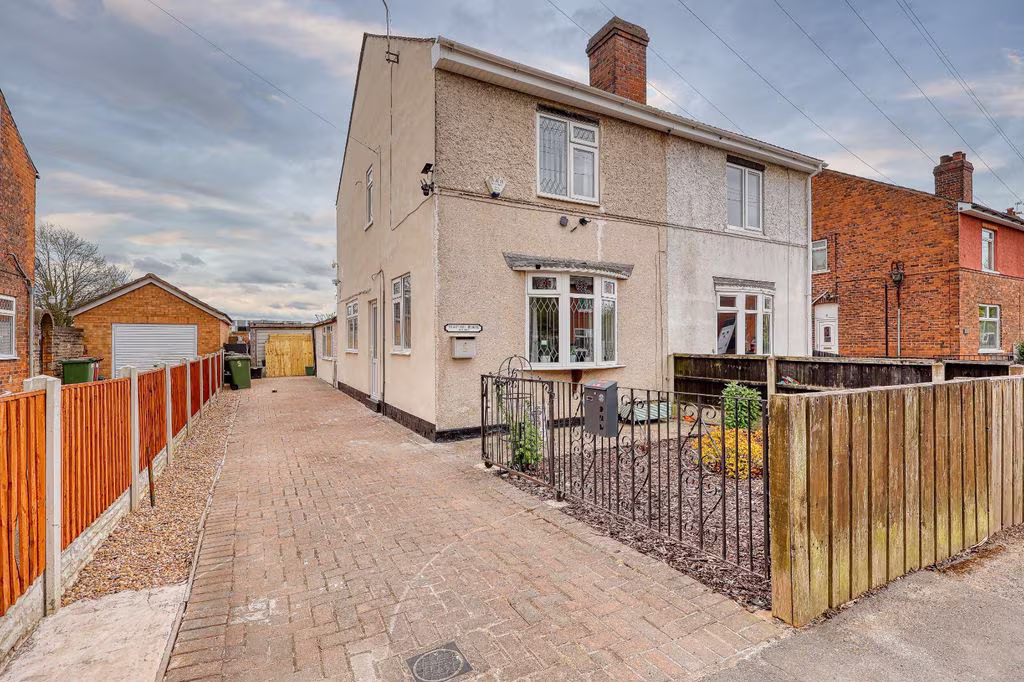 Long Road, Scunthorpe